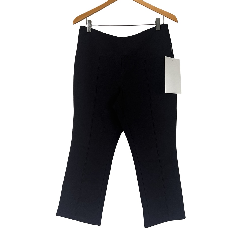A689578 Women with Control Straight Leg Crop Empower Pant Black PM